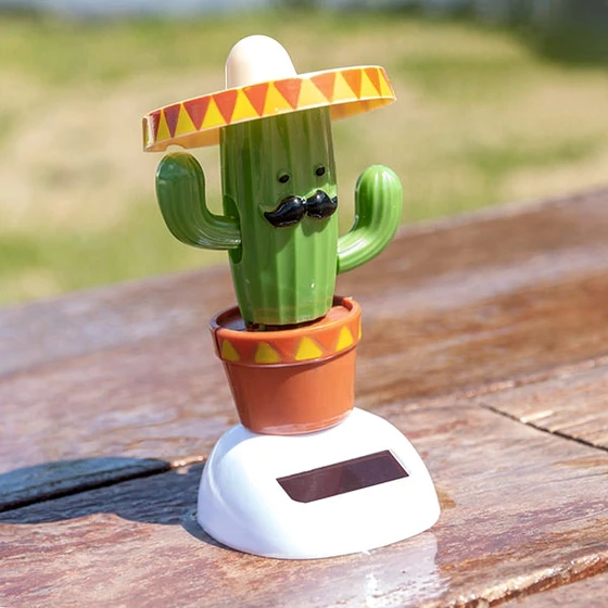 Tanzender Solar-Kaktus mit Sombrero